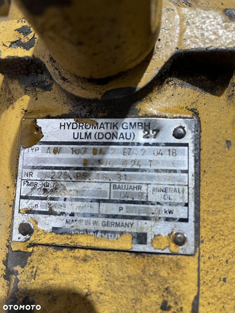 Silnik hydrauliczny pompa jazdy -  Hydromatik A6V 107 DA  A6V107 - 1