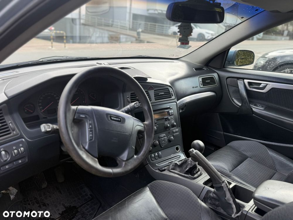 Volvo V70 2.4 T - 7