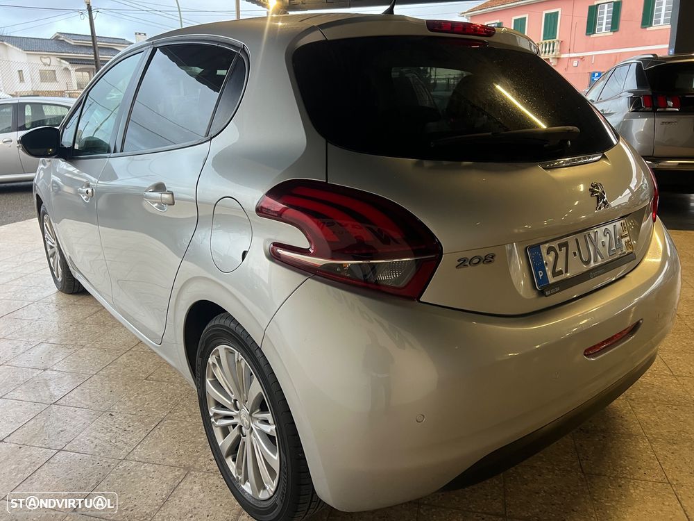 Peugeot 208 1.2 PureTech Style - 9