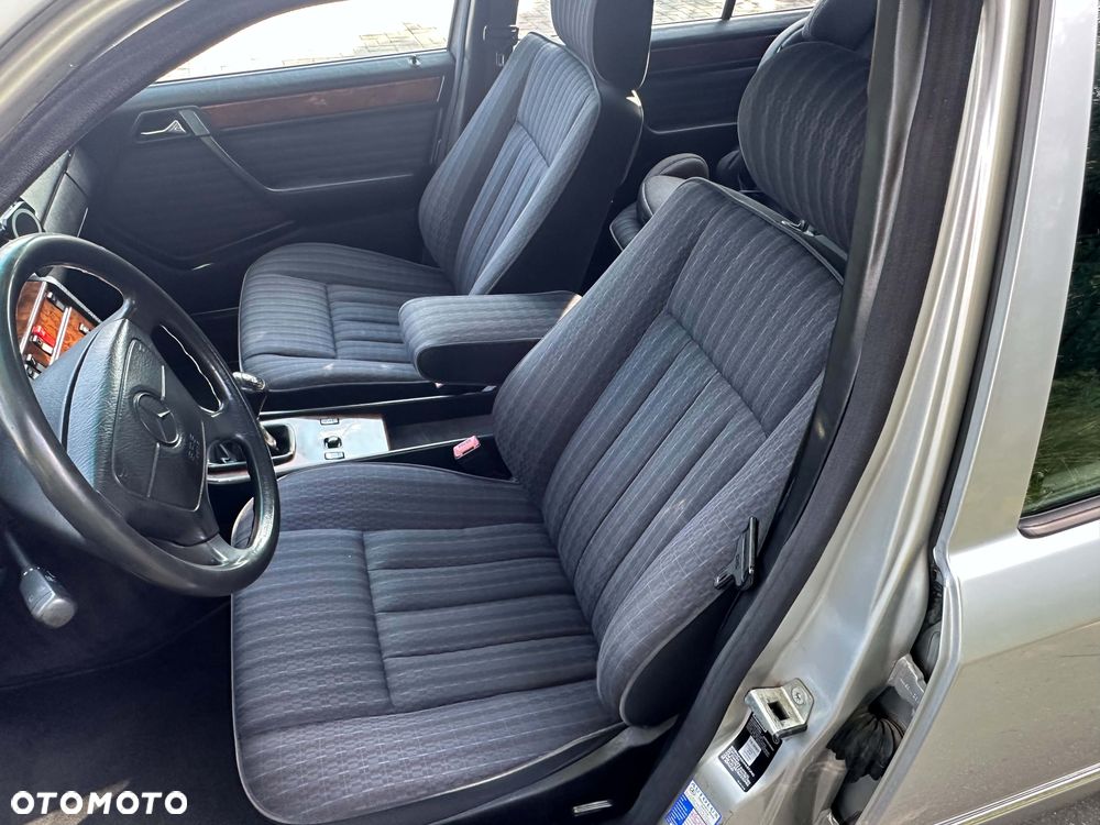 Mercedes-Benz W124 (1984-1993) - 9
