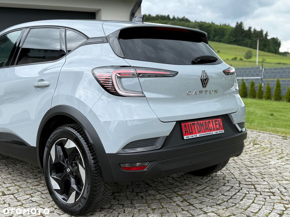 Renault Captur TCe Mild Hybrid 140 EDC GPF TECHNO - 12
