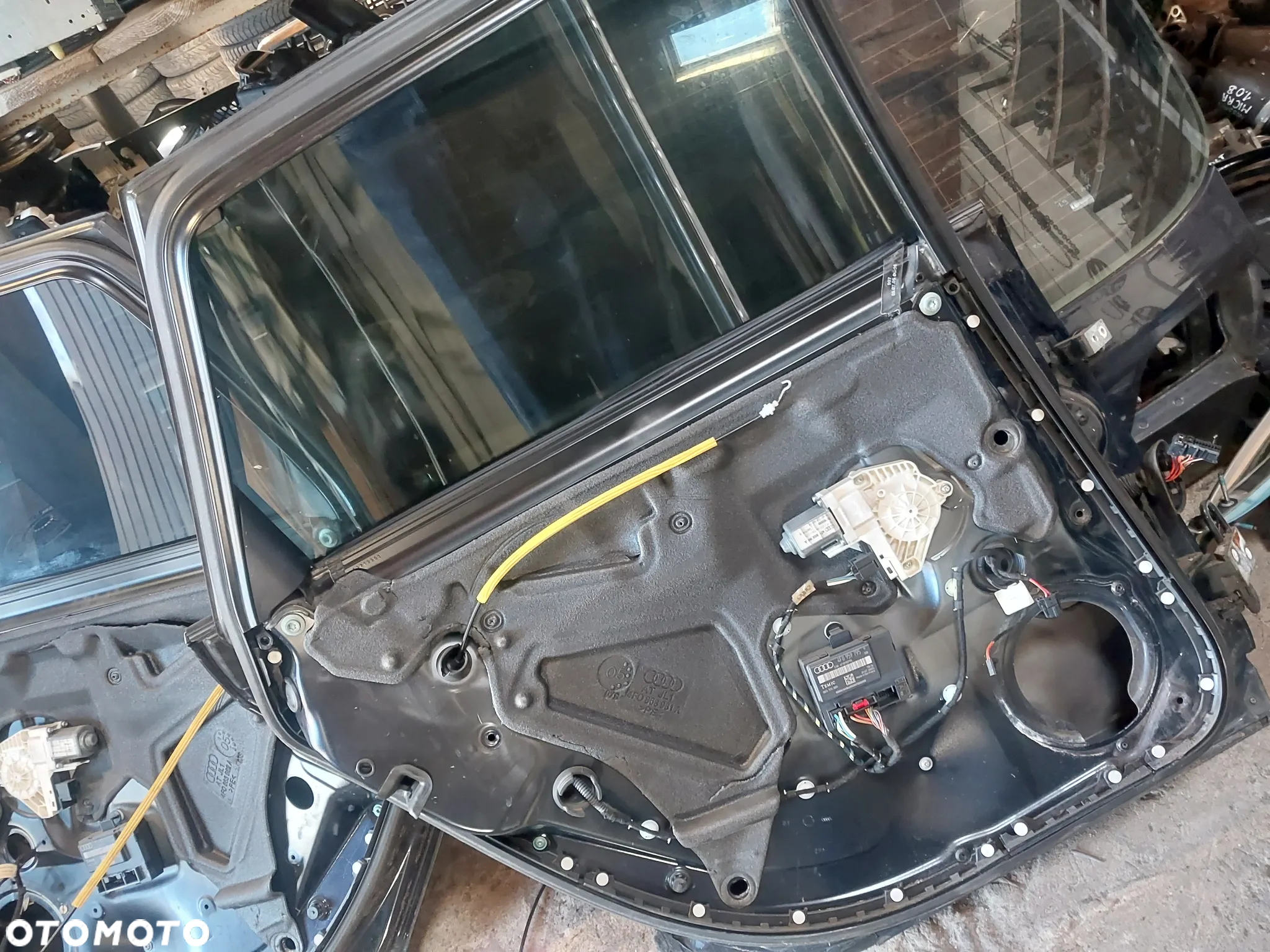 Drzwi prawy lewy tył tylne prawe lewe Audi A6 C6 Kombi Avant S-line LZ5D mechanizm podnoszenia szyby silniczek 4F0959802A sterownik 4F0959794 4F0959795 szyba przyciemniona zamek - 9