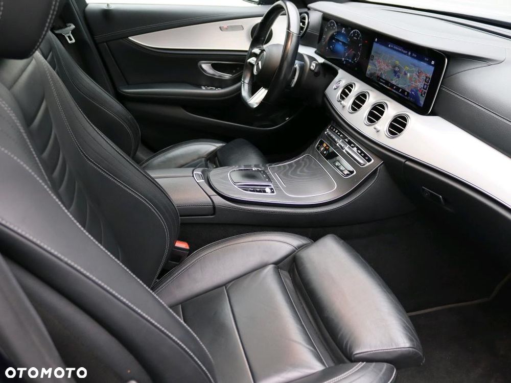 Mercedes-Benz Klasa E 200 9G-TRONIC AMG Line - 11