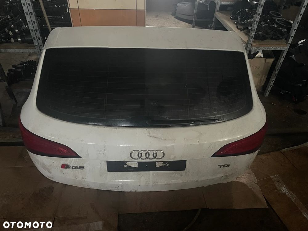 LAMPA TYLNA AUDI SQ5 Q5 8R
