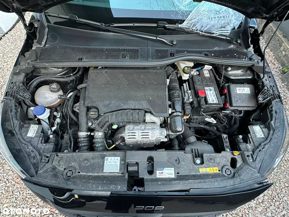 Peugeot 208 PureTech 100 Allure - 27