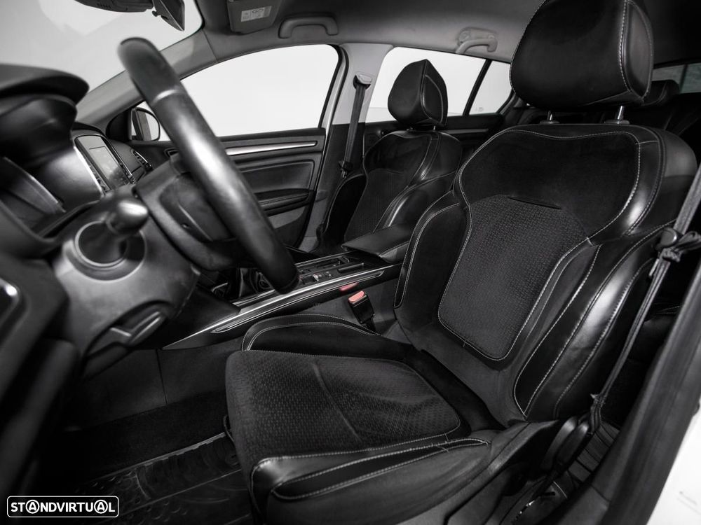 Renault Mégane Sport Tourer - 7