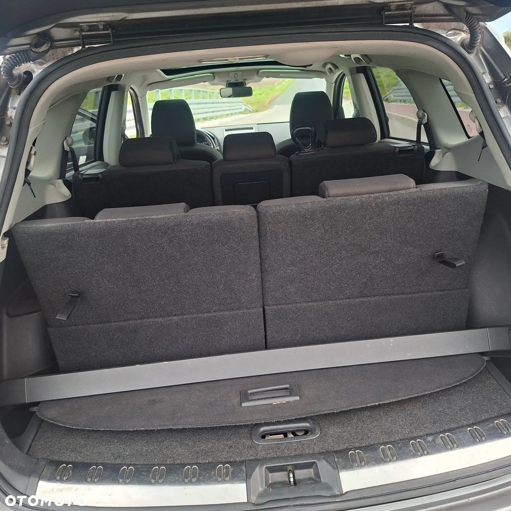 Nissan Qashqai+2 2.0 dCi DPF 4x4 acenta - 17