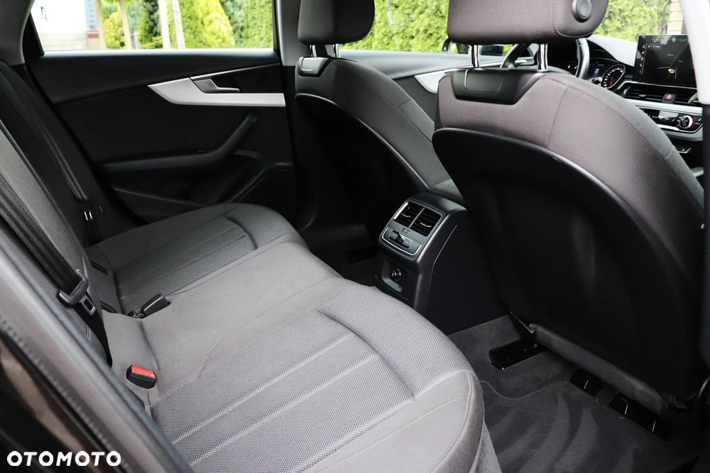 Audi A4 Avant 35 TDI S tronic - 22