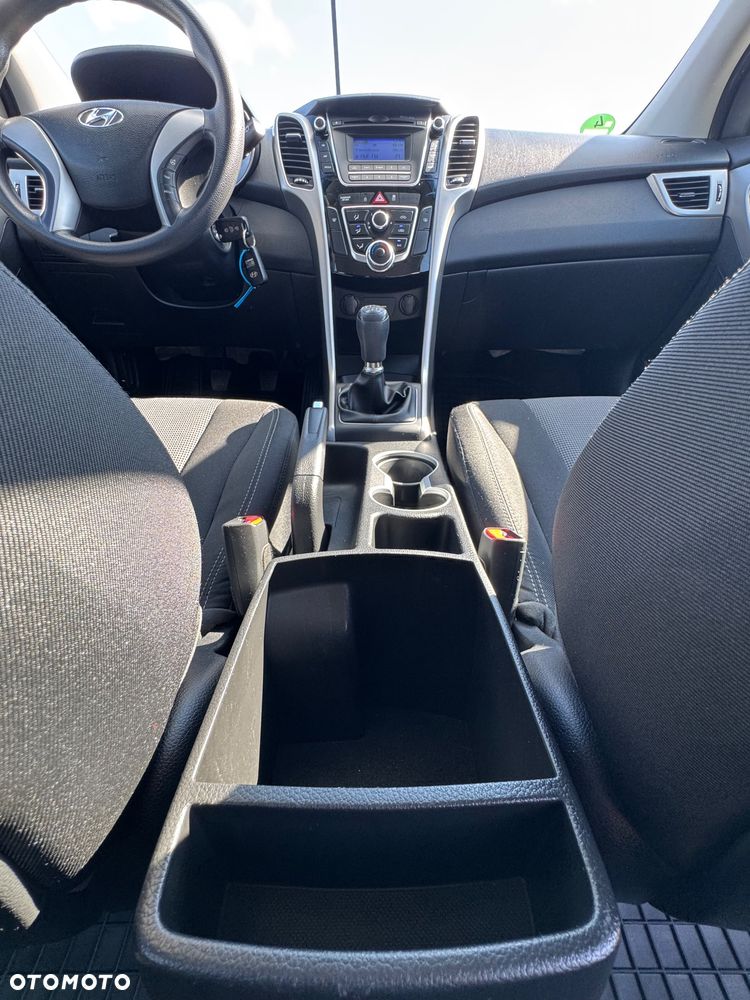 Hyundai i30 1.4 Trend - 18