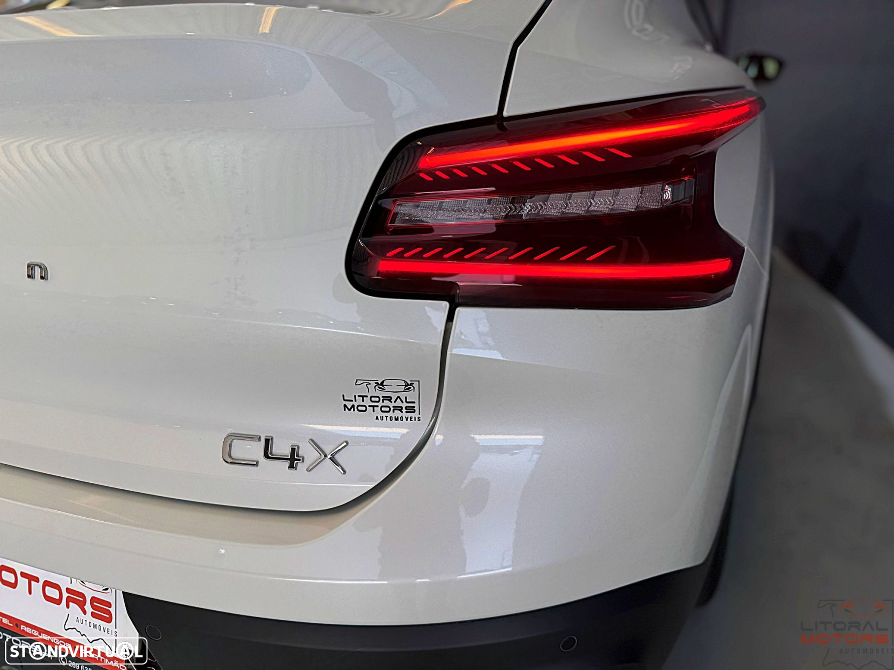 Citroën C4 X 1.2 PureTech Shine EAT8 - 11