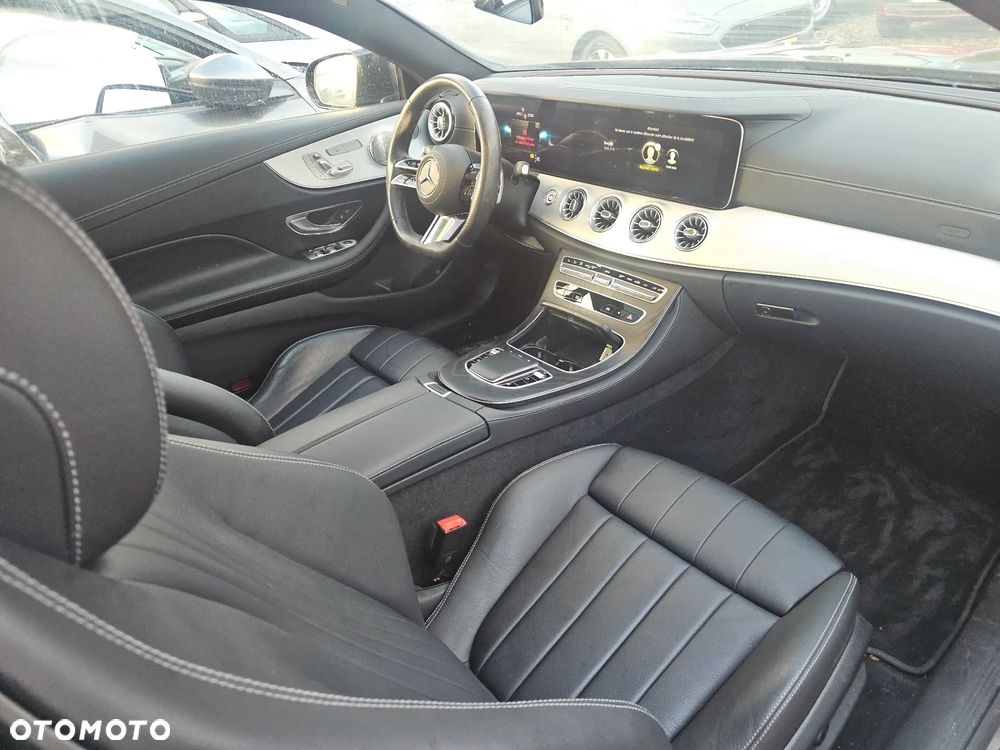 Mercedes-Benz Klasa E 220 d 4Matic 9G-TRONIC Avantgarde - 13