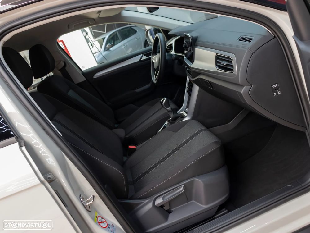 VW T-Roc 1.0 TSI Urban - 12