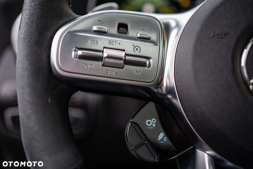 Mercedes-Benz GLC AMG 63 S 4Matic+ AMG Speedshift MCT 9G - 23