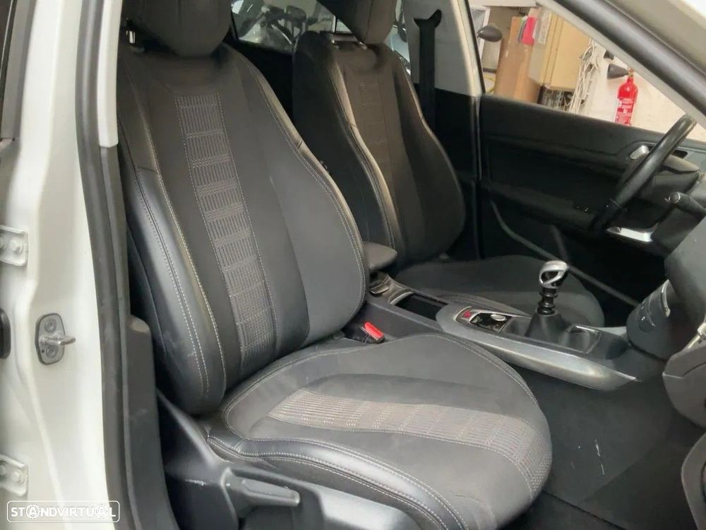 Peugeot 308 1.2 PureTech Allure - 6