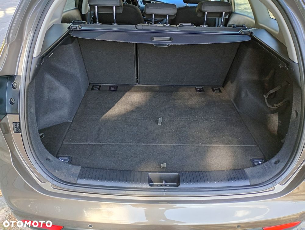 Kia Ceed 1.6 GDI Vision - 30