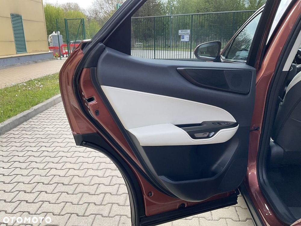 Lexus NX - 17