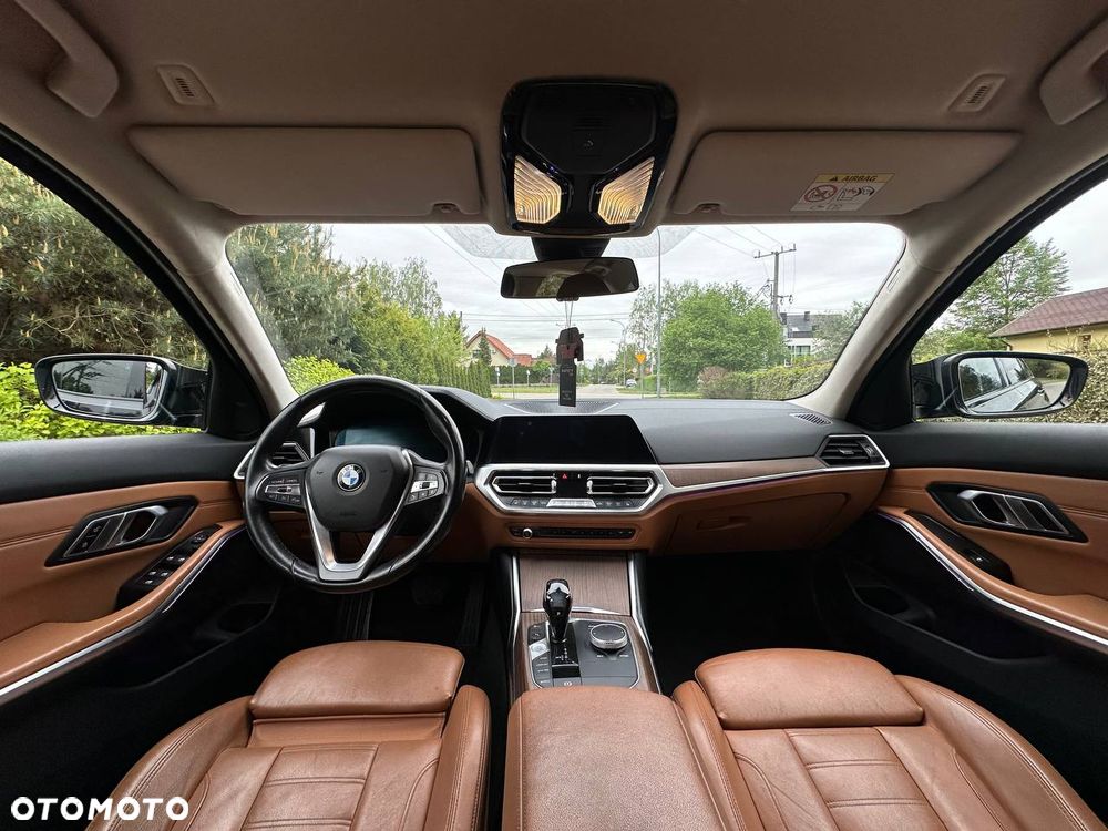 BMW Seria 3 318d - 5