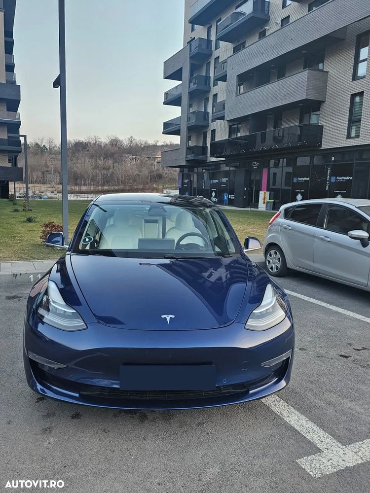 Tesla Model 3 Langstreckenbatterie Allradantrieb Dual Motor - 8