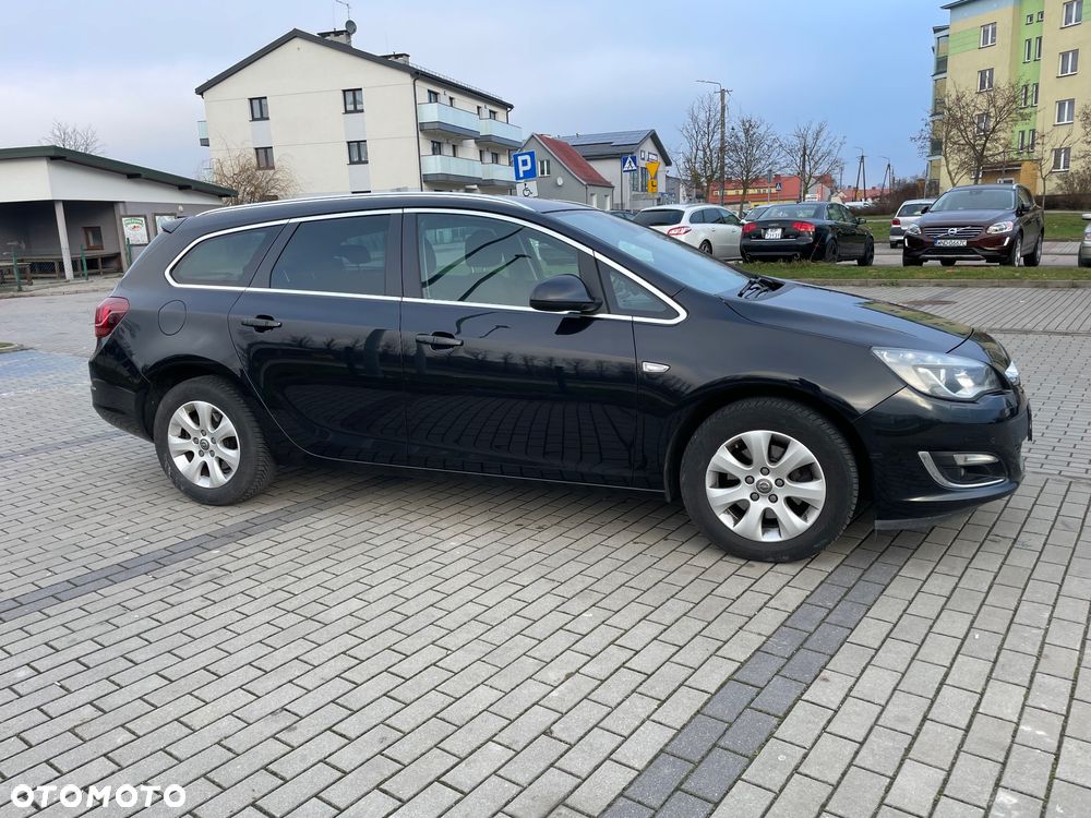 Opel Astra 1.6 CDTI DPF ecoFLEX TourerStart/Stop Exklusiv - 4
