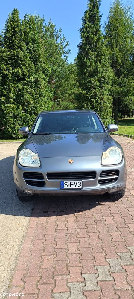 Porsche Cayenne - 4
