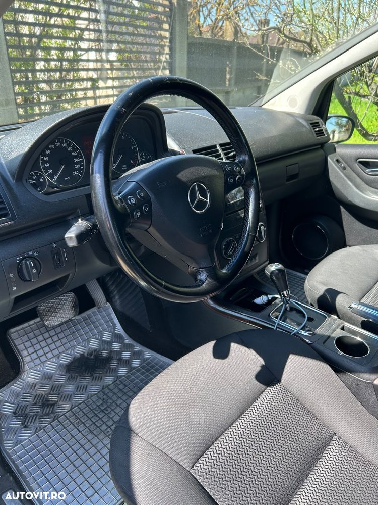 Mercedes-Benz A 180 - 5