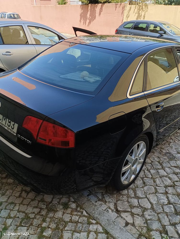 Audi A4 2.0 TDI S-line - 7