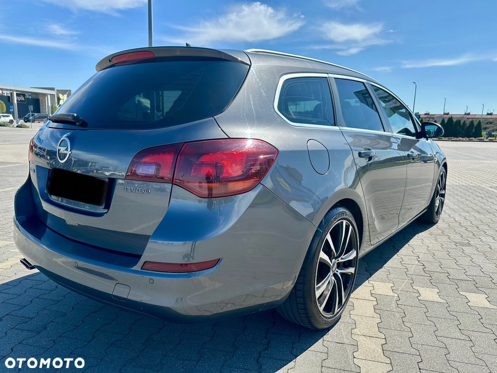 Opel Astra 1.6 Turbo Edition - 5