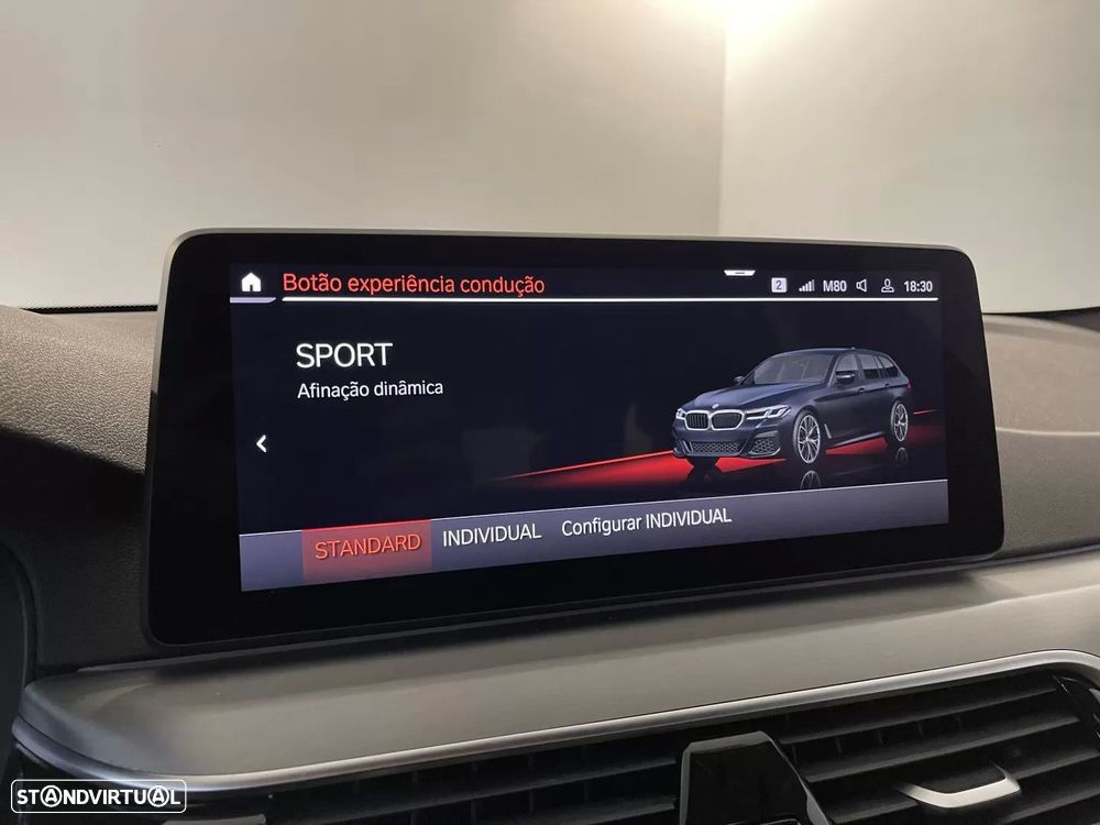 BMW 520 d Pack Desportivo M Auto - 31