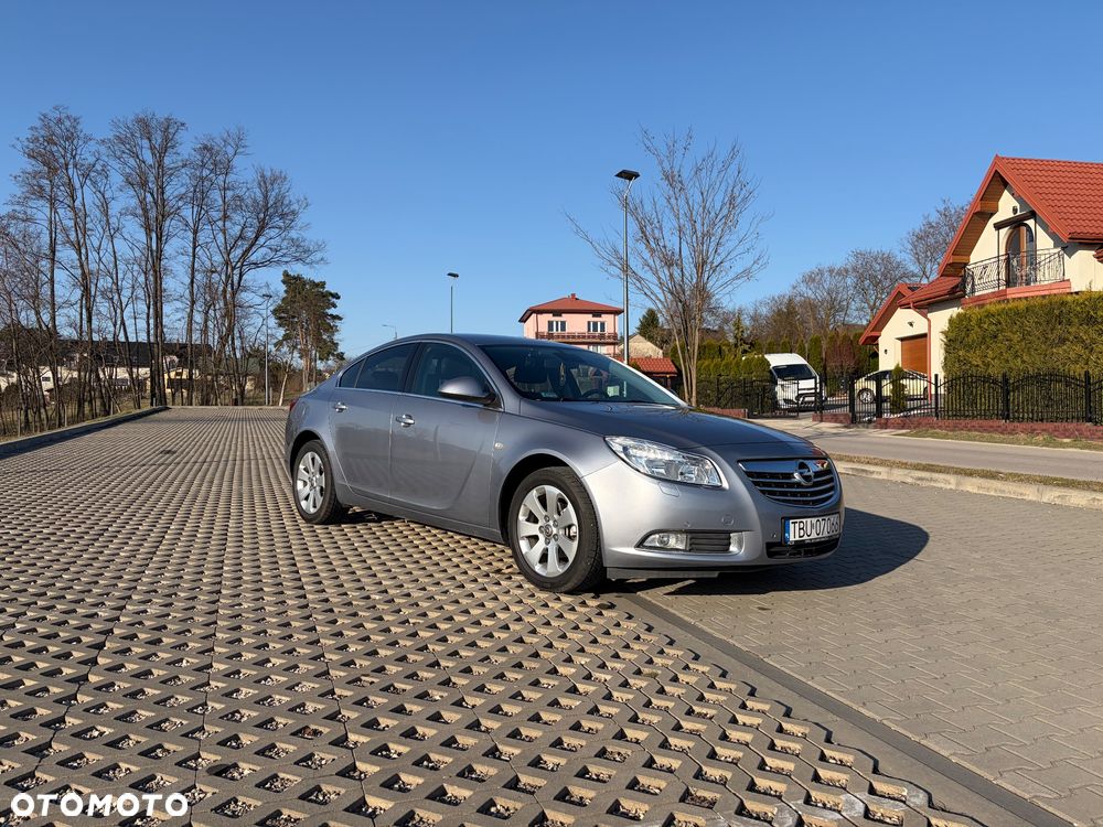 Opel Insignia - 1