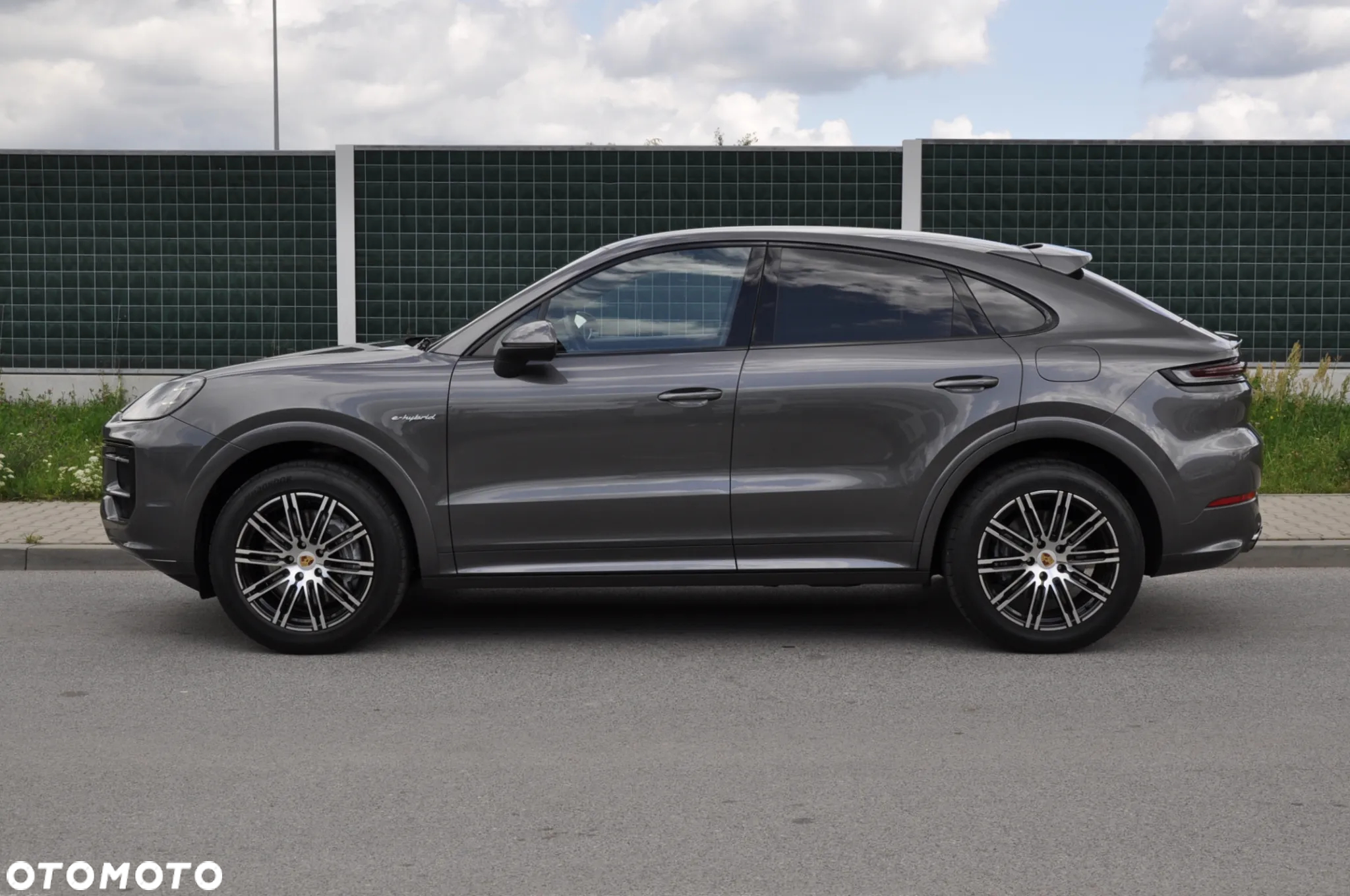 Porsche Cayenne - 18