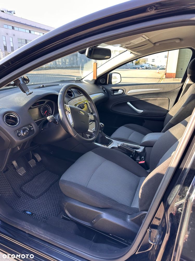Ford Mondeo 2.0 Gold X - 31