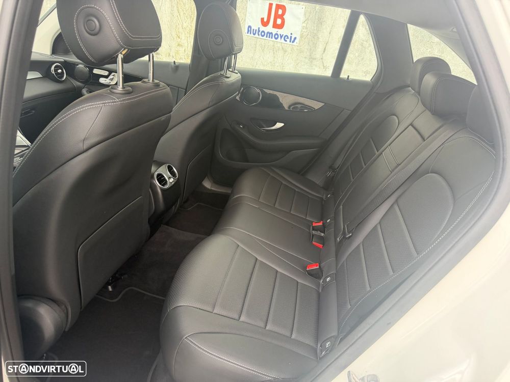 Mercedes-Benz GLC 300 e 4Matic - 12