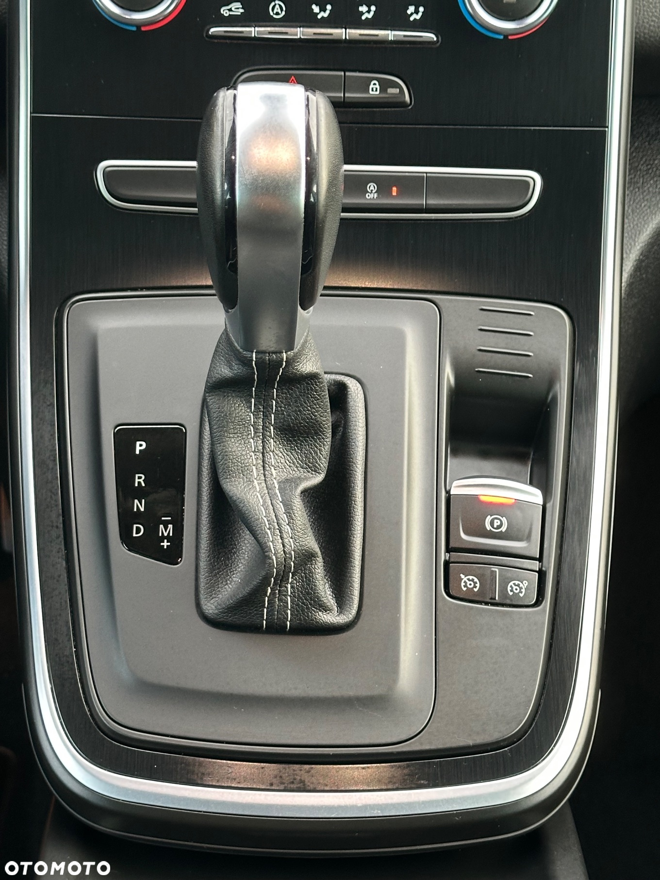 Renault Grand Scenic - 11