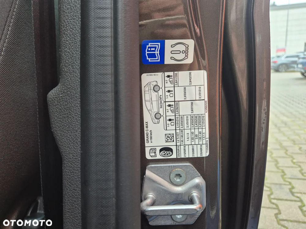 Ford Grand C-MAX 1.5 EcoBoost Start-Stopp-System Titanium - 12
