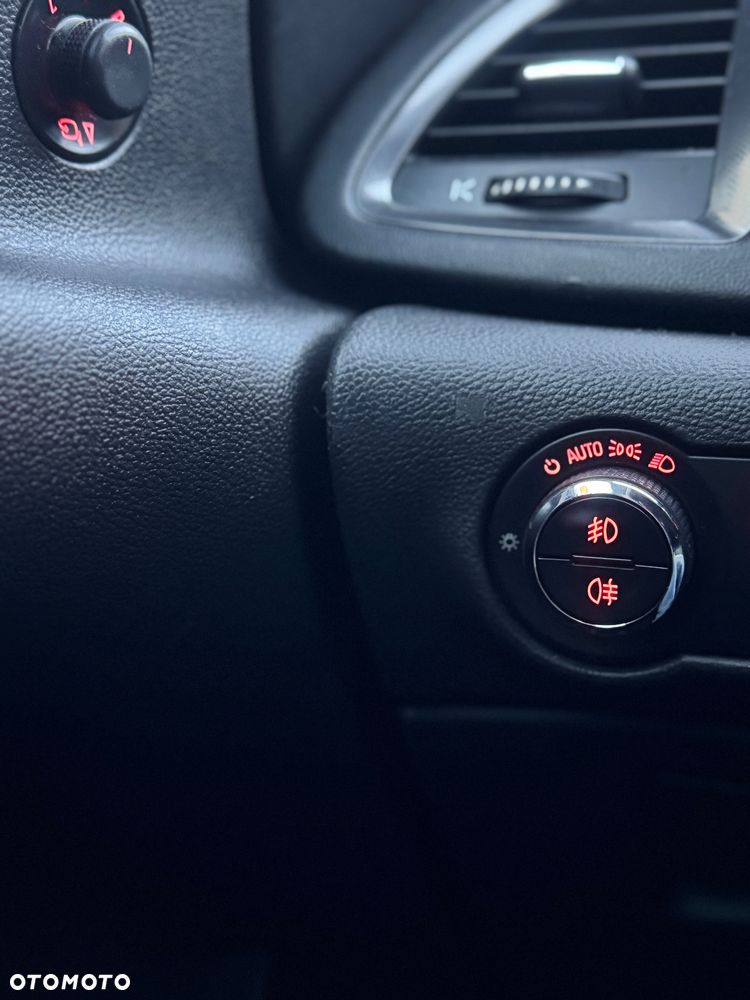 Opel Astra 1.7 CDTI Cosmo - 20