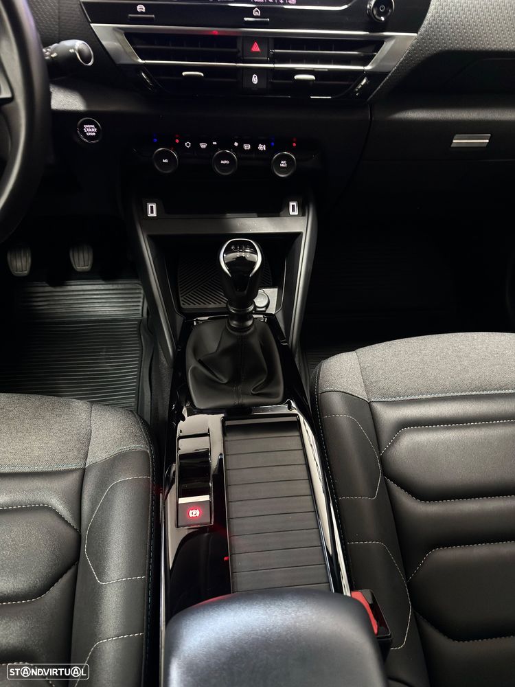 Citroën C4 PureTech 130 Stop&Start SHINE - 17