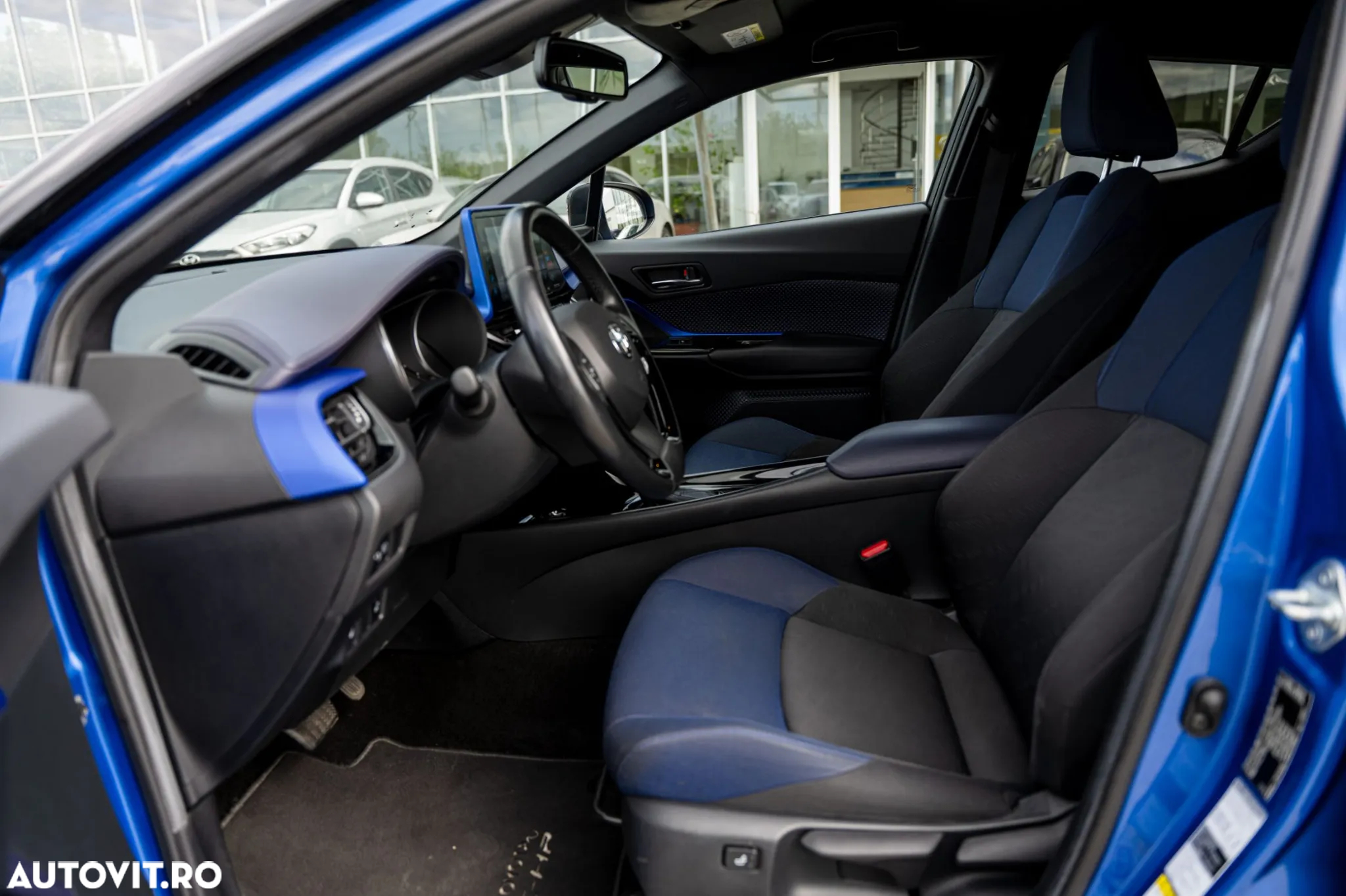 Toyota C-HR 1.8 HSD 122 CP 4x2 CVT Style - 12