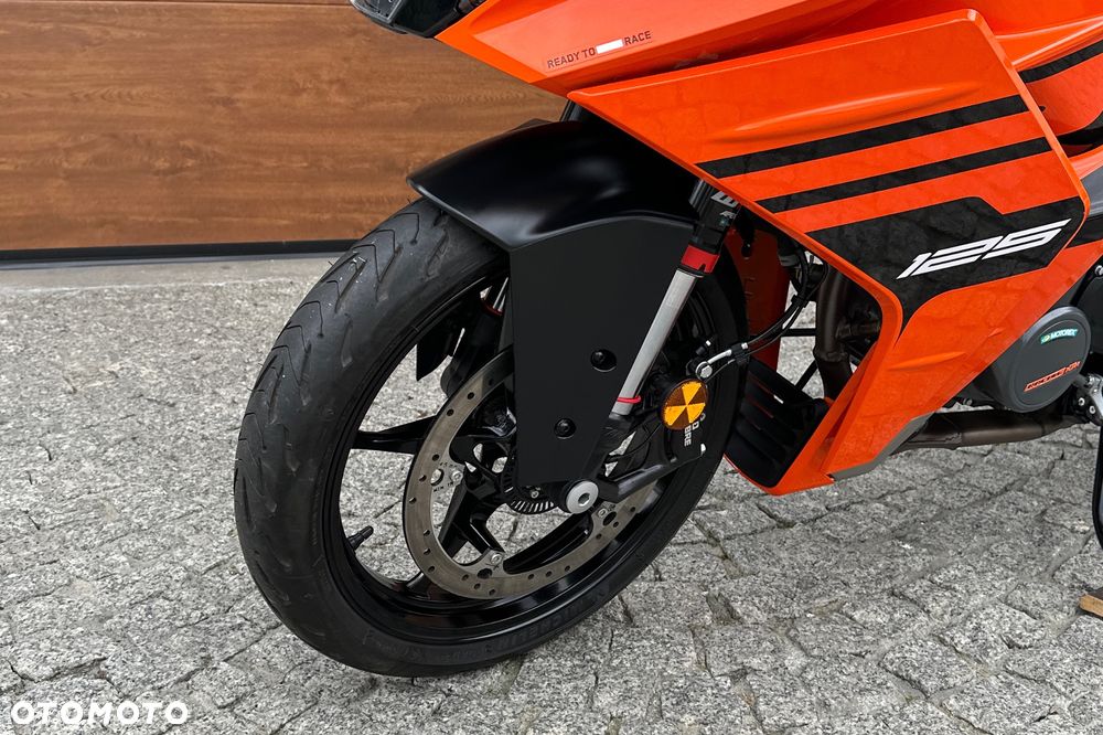 KTM RC 125 - 19