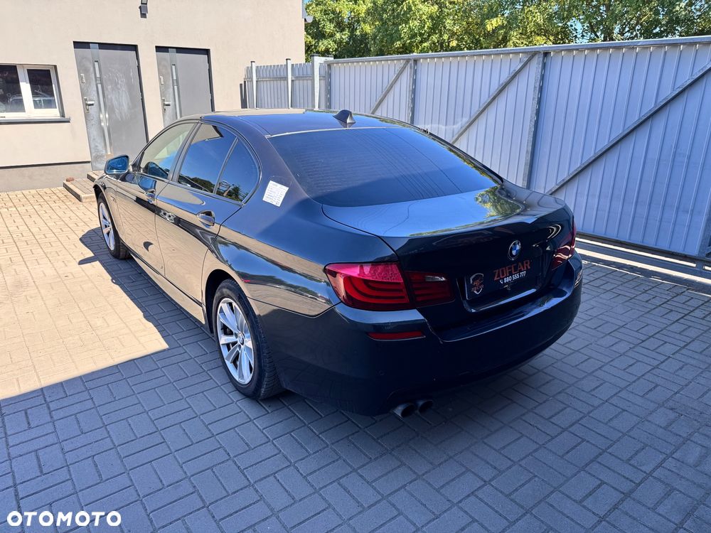 BMW Seria 5 525d - 4