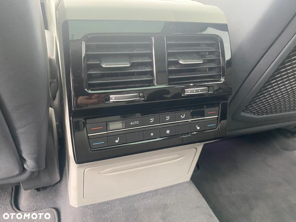 Volkswagen Touareg 3.0 V6 TFSI PHEV 280kW 4Motion Elegance - 14