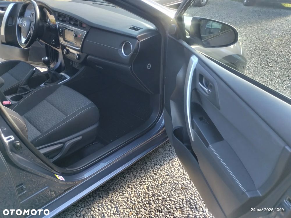 Toyota Auris 1.6 Valvematic Life - 28