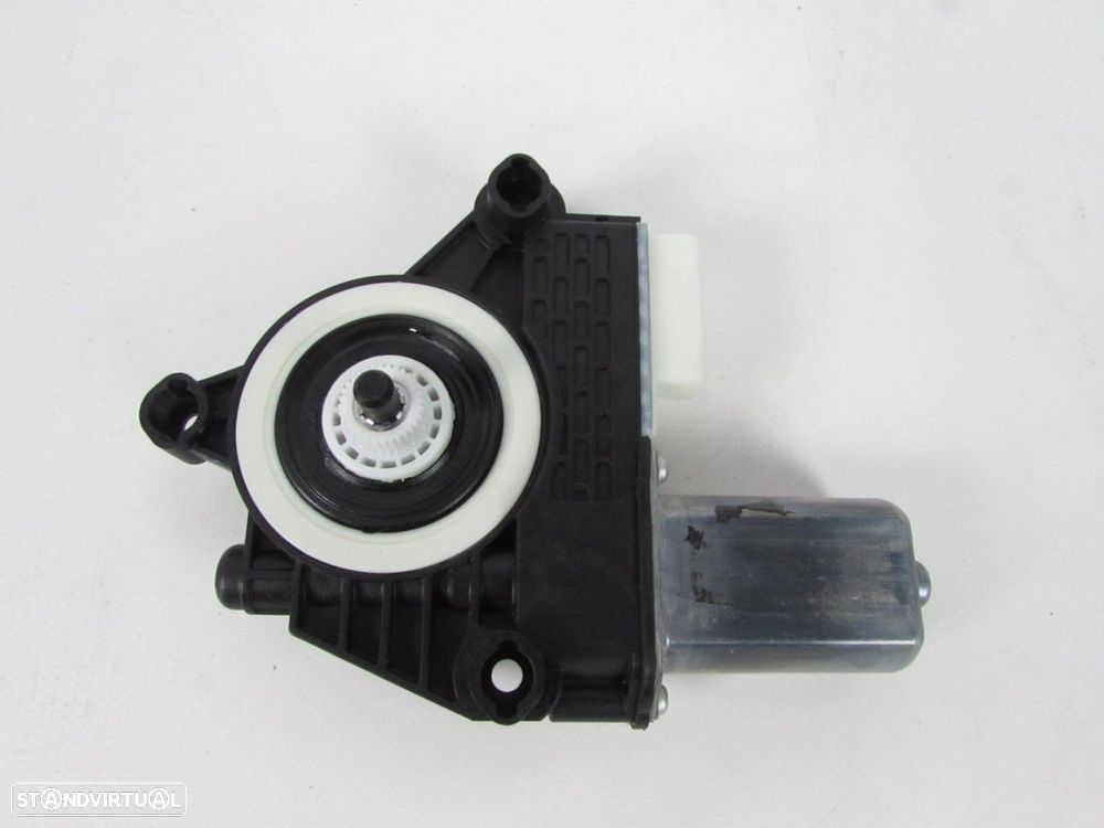 Motor elevador Porta Esquerdo/Frente SEMI-NOVO/ ORIGINAL BMW 1 (F40) 61355A02D61 - 2