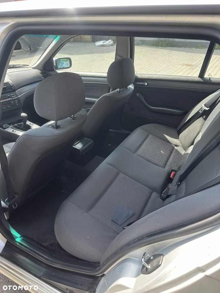 BMW Seria 3 316i - 4