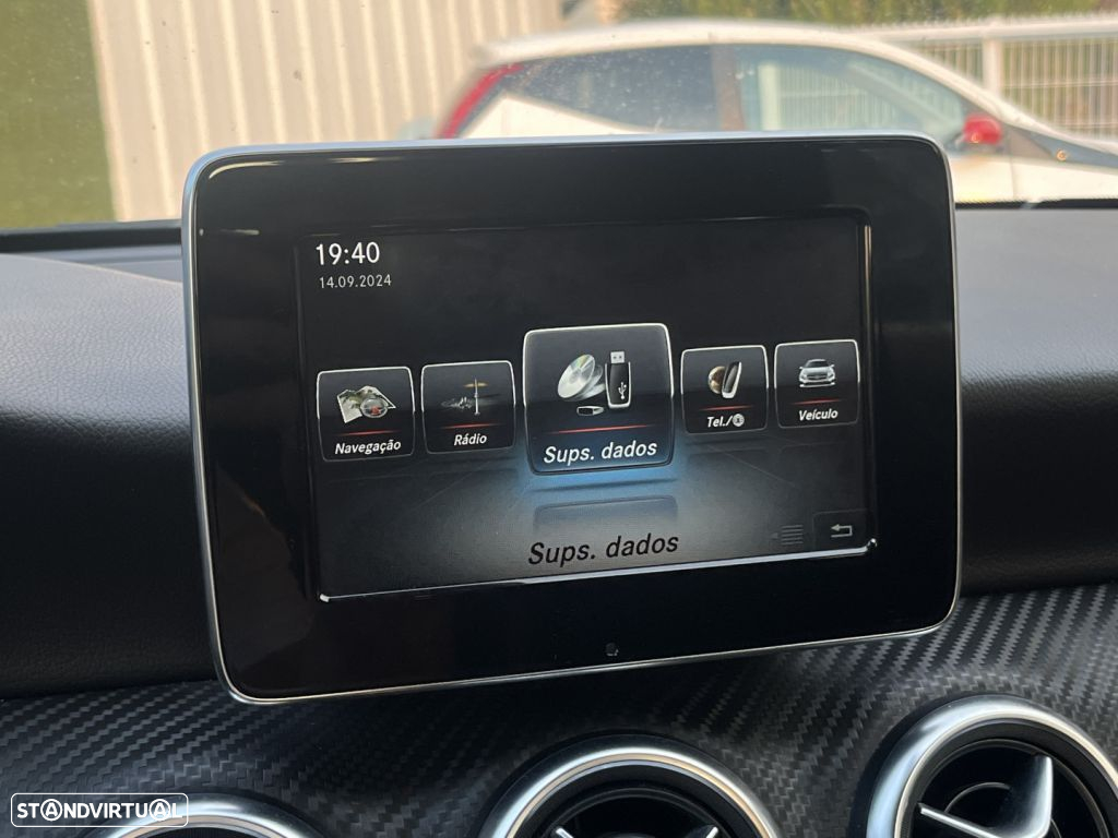 Mercedes-Benz A 200 d AMG Line - 18