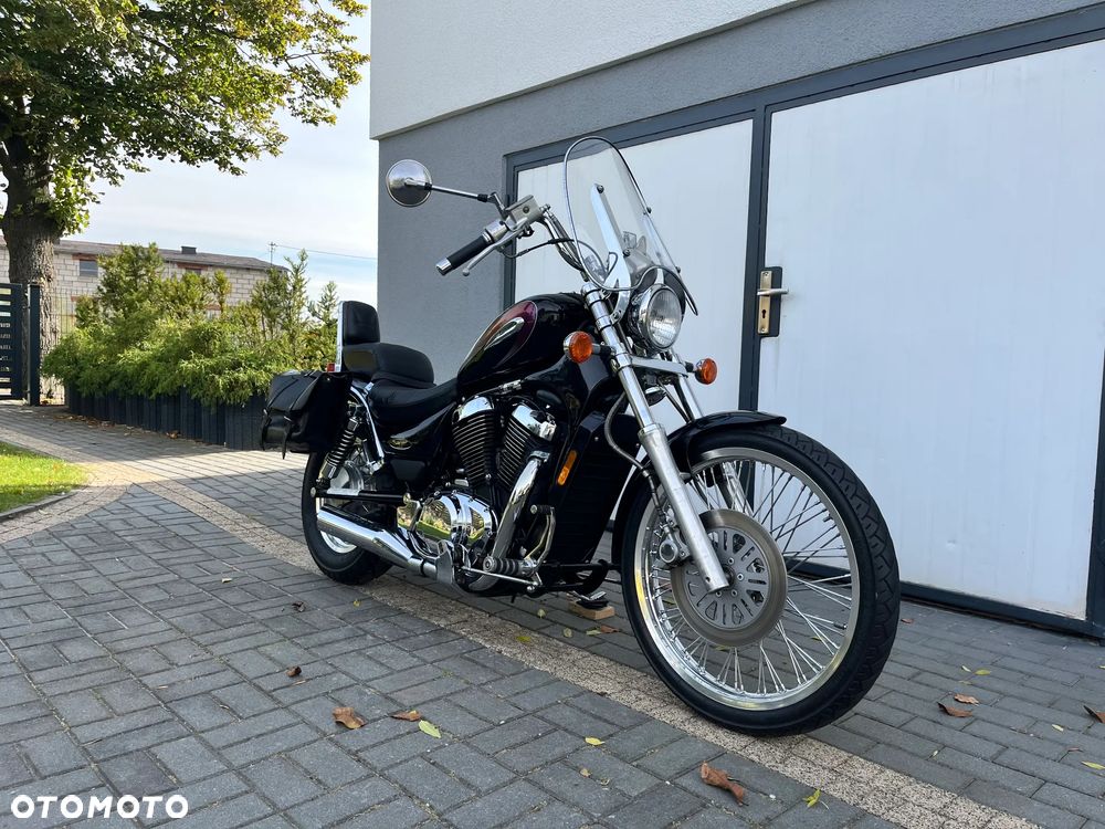 Suzuki Intruder
