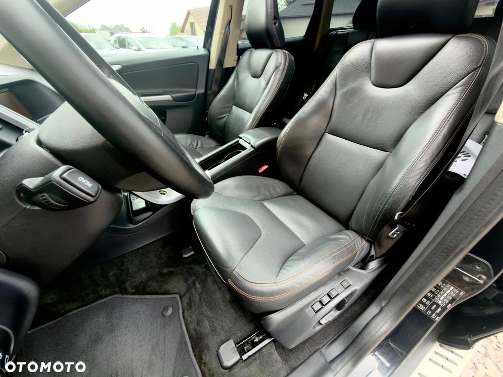 Volvo XC 60 T6 AWD RDesign - 29