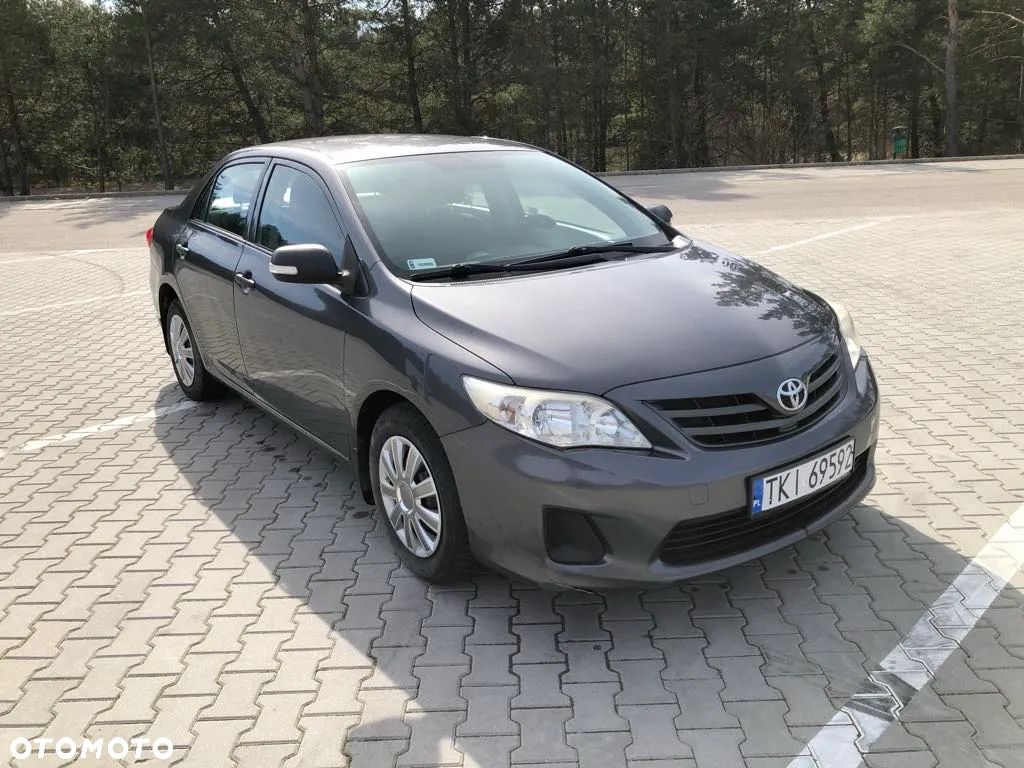 Toyota Corolla - 1