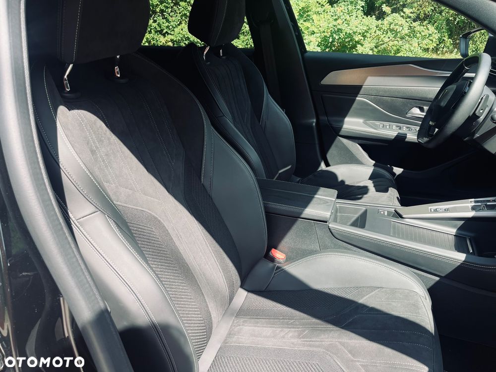 Peugeot 308 1.6 Hybrid PHEV GT Pack EAT8 - 22
