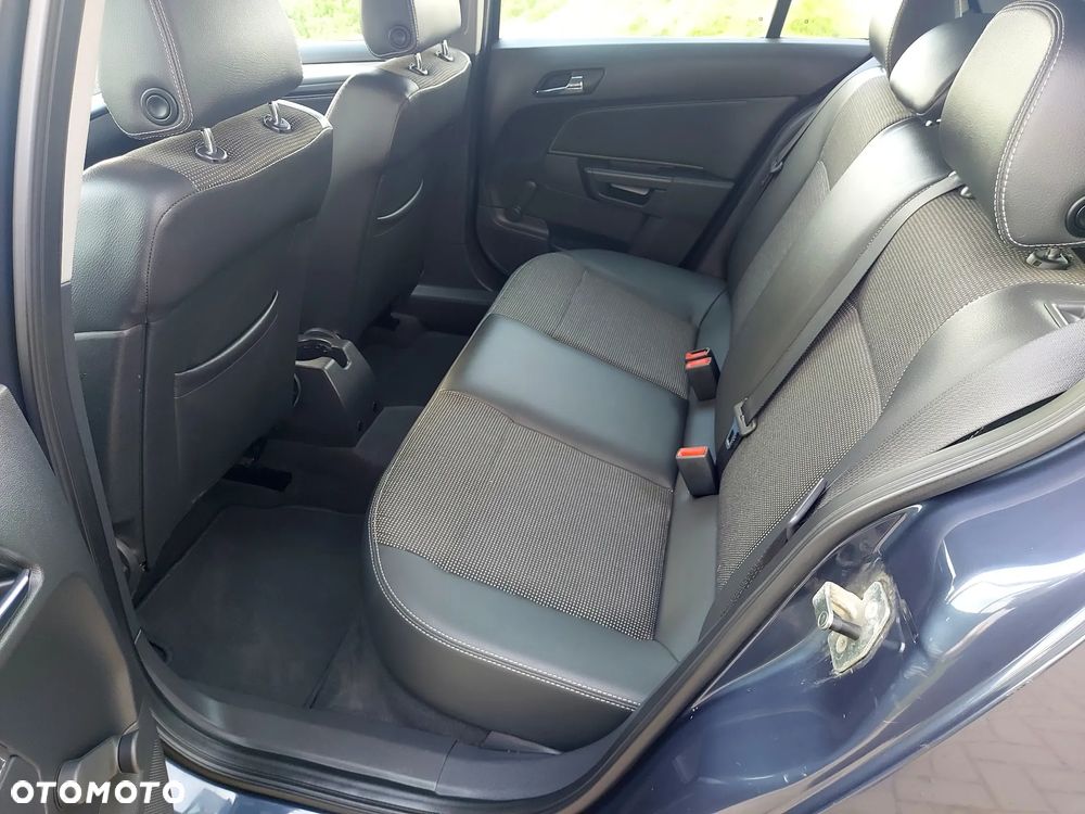 Opel Astra 1.8 Edition - 28