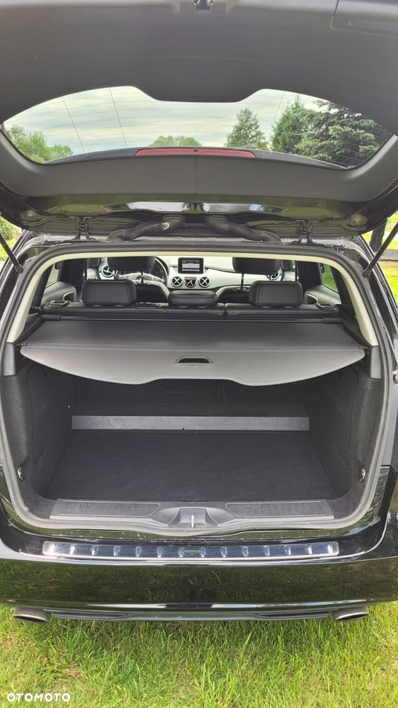 Mercedes-Benz Klasa B 180 CDI (BlueEFFICIENCY) - 14
